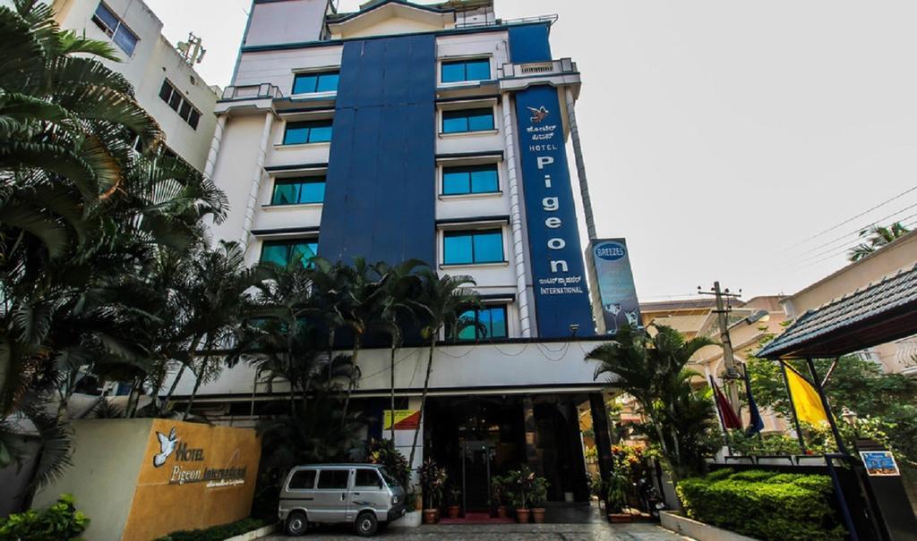 Hotel Pigeon International Bangalore Exterior photo