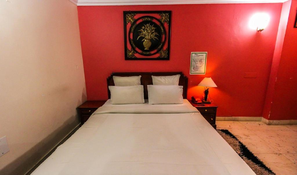 Hotel Pigeon International Bangalore Exterior photo