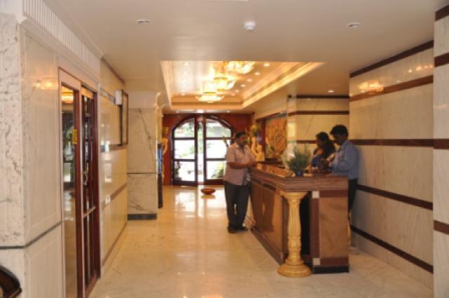 Hotel Pigeon International Bangalore Exterior photo